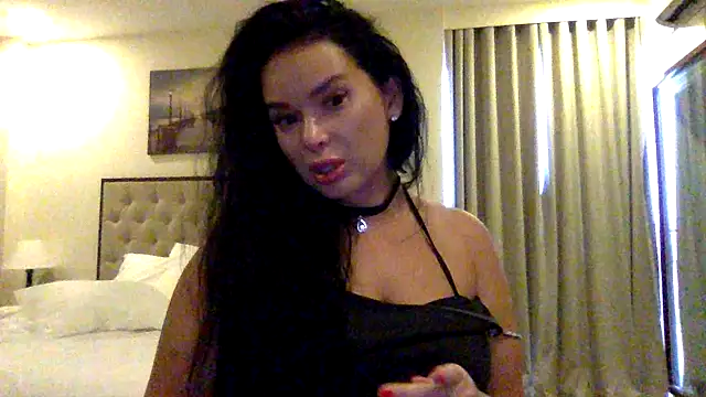 Fayronna online show from 15, 2, 2026