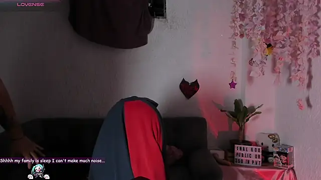 Emilycollei online show from 13, 1, 2026