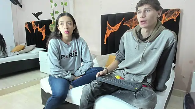 Taylor and exidt online show from 28, 10, 2025