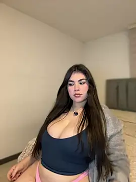 Isabella LaRue online show from 13, 4, 2026