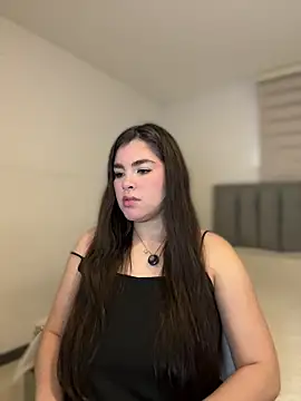 Isabella LaRue online show from 28, 4, 2026