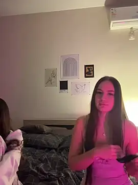 MayaGlow online show from 20, 12, 2025