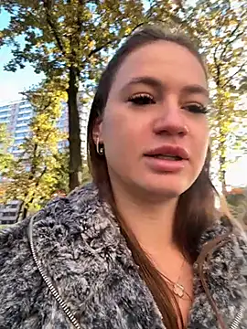 MayaGlow online show from 20, 10, 2025