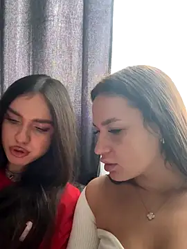 MayaGlow online show from 6, 11, 2025