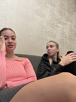 MayaGlow online show from 13, 10, 2025