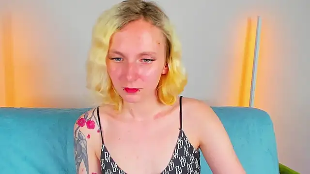 LikiLips online show from 15, 6, 2026