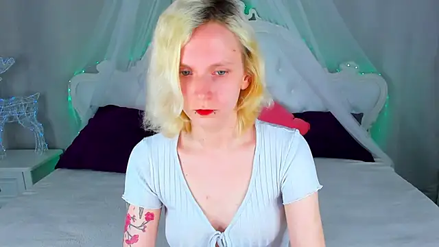 LikiLips online show from 29, 4, 2026