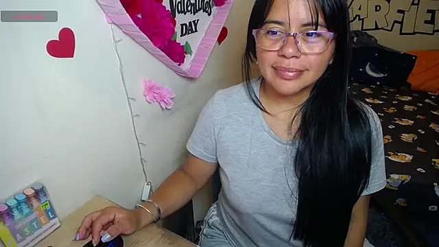 Miss  kendra  online show from 13, 5, 2026