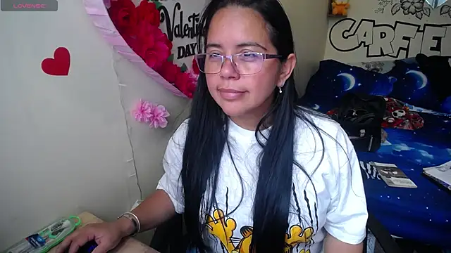 Snapshot of Miss__kendra_ chatting on 16, 4, 2026 Miss kendra online show from 16, 4, 2026