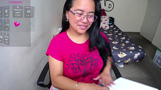 Miss  kendra  online show from 11, 1, 2026