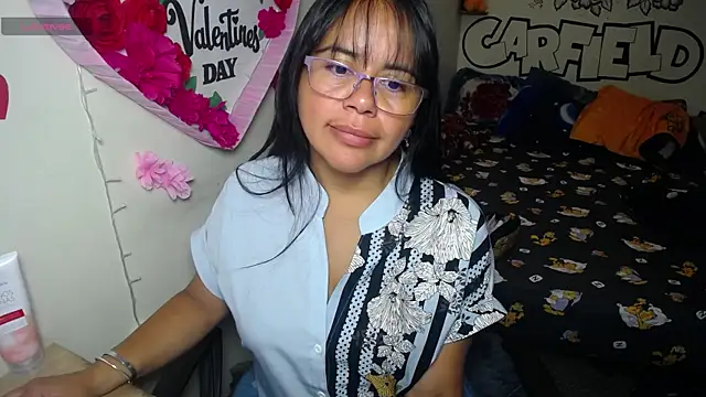 Miss  kendra  online show from 12, 5, 2026