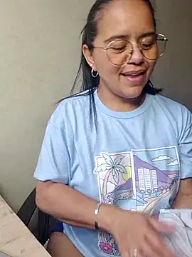 Miss  kendra  online show from 9, 11, 2025