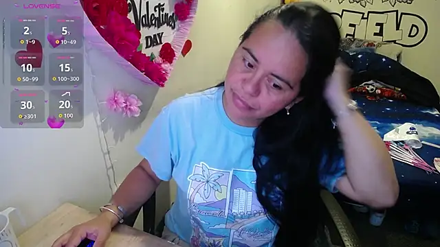 Snapshot of Miss__kendra_ chatting on 9, 4, 2026 Miss kendra online show from 9, 4, 2026