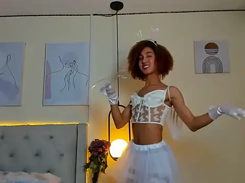 Snapshot of Chloe_Celeste chatting on 1, 11, 2025 Chloe Celeste online show from 1, 11, 2025