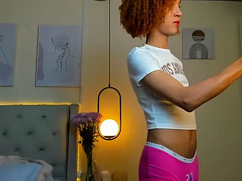 Snapshot of Chloe_Celeste chatting on 4, 11, 2025 Chloe Celeste online show from 4, 11, 2025