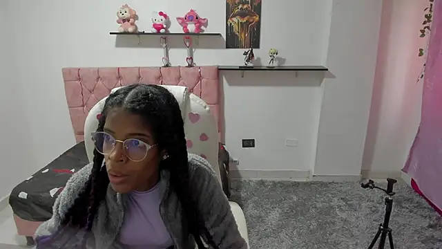 thianahorny online show from 24, 2, 2026