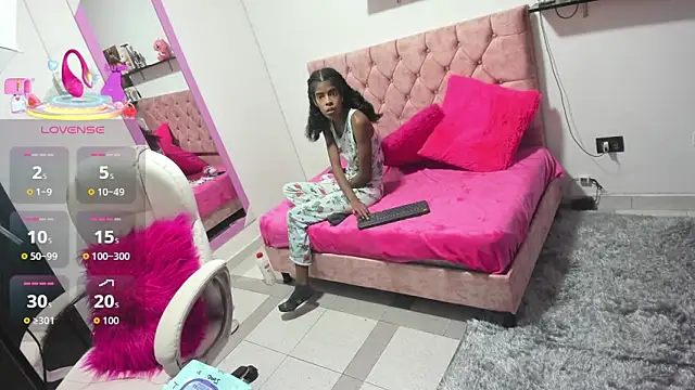 thianahorny online show from 7, 11, 2025