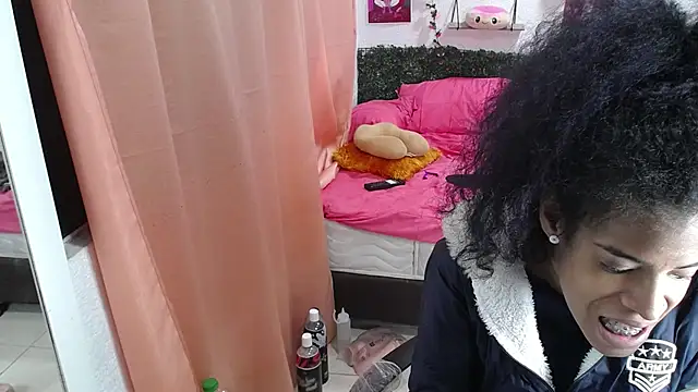 thianahorny online show from 1, 6, 2026