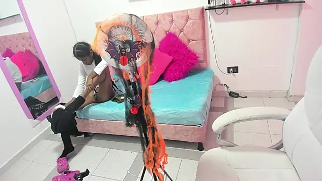 thianahorny online show from 1, 11, 2025