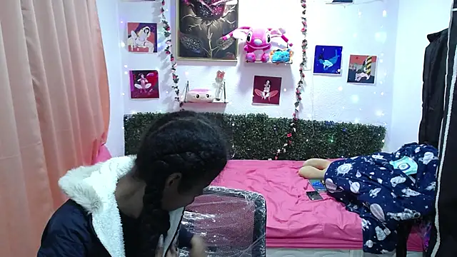 thianahorny online show from 27, 4, 2026