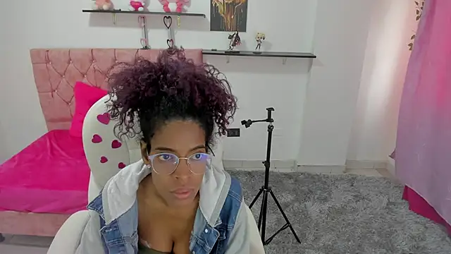 thianahorny online show from 12, 2, 2026