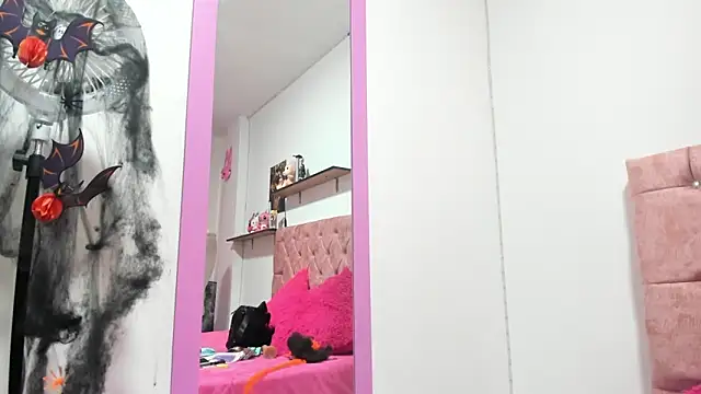 thianahorny online show from 31, 10, 2025