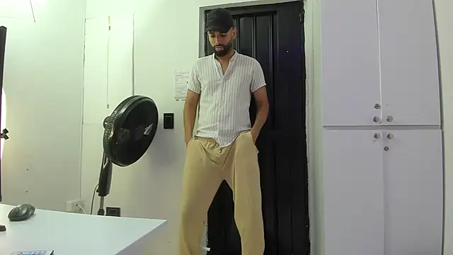 onlymen2025 online show from 14, 10, 2025