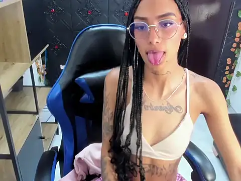 KarlaSlutSkinny   online show from 6, 5, 2026