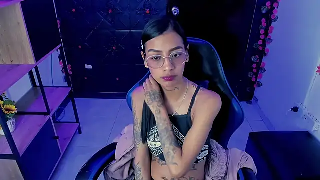 Snapshot of KarlaSlutSkinny__ chatting on 10, 7, 2026 KarlaSlutSkinny online show from 10, 7, 2026