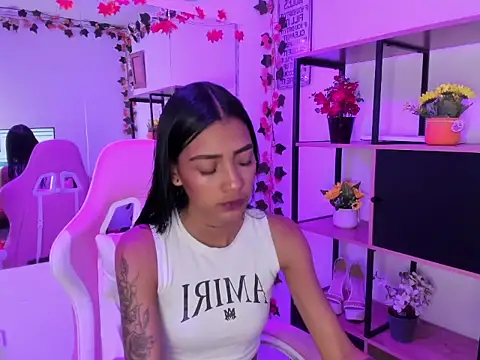 KarlaSlutSkinny   online show from 9, 2, 2026