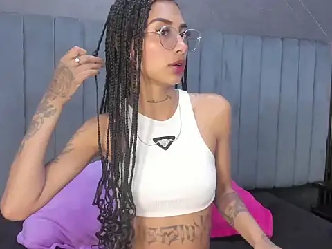KarlaSlutSkinny   online show from 22, 5, 2026