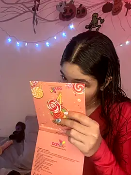 Snapshot of Ariasex_ chatting on 25, 10, 2025 Ariasex online show from 25, 10, 2025