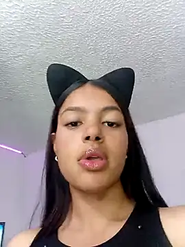 Snapshot of MeganHillss chatting on 5, 11, 2025 MeganHillss online show from 5, 11, 2025