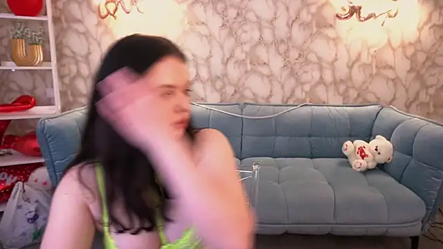 Snapshot of SnowWhiti chatting on 20, 2, 2026 SnowWhiti online show from 20, 2, 2026