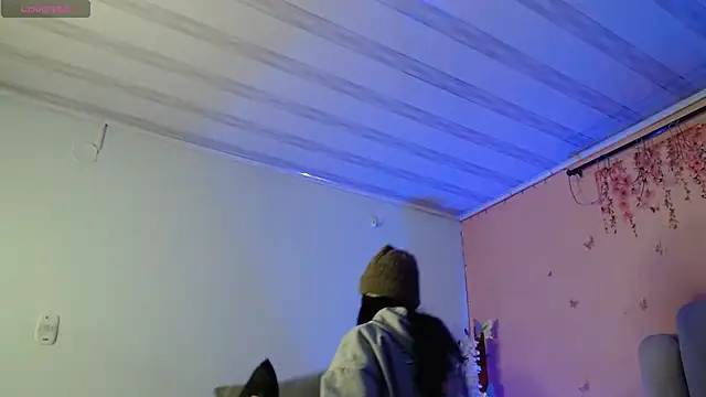 SweetRenata  online show from 22, 10, 2025