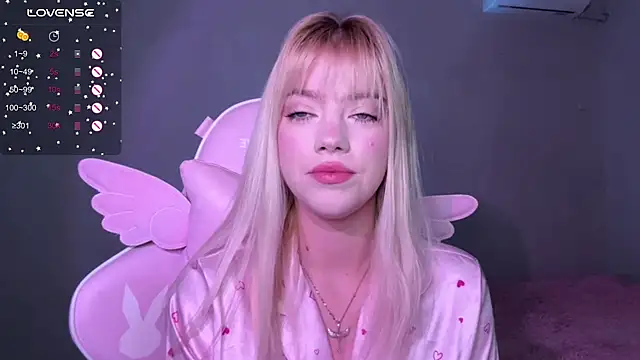 myprettylola online show from 19, 11, 2025