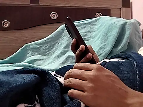 Snapshot of vickymtrb chatting on 10, 2, 2026 vickymtrb online show from 10, 2, 2026