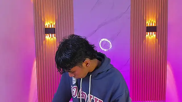 Ethan thouse online show from 4, 12, 2025