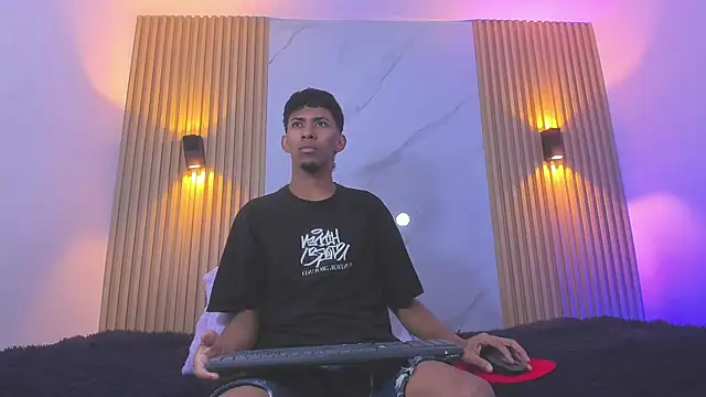 Ethan thouse online show from 10, 10, 2025