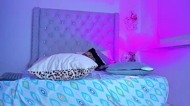 Snapshot of ChocoBunny1 chatting on 16, 11, 2025 ChocoBunny1 online show from 16, 11, 2025