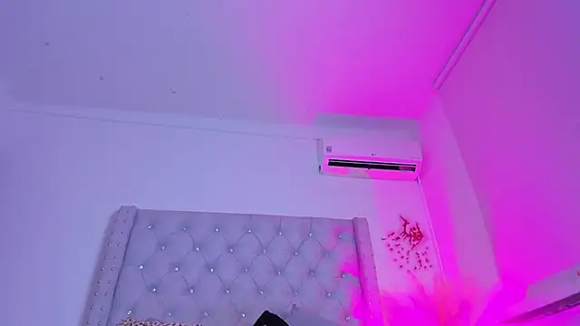 Snapshot of ChocoBunny1 chatting on 10, 11, 2025 ChocoBunny1 online show from 10, 11, 2025