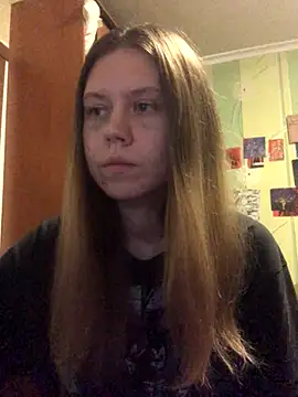 LunaVirelle online show from 13, 10, 2025