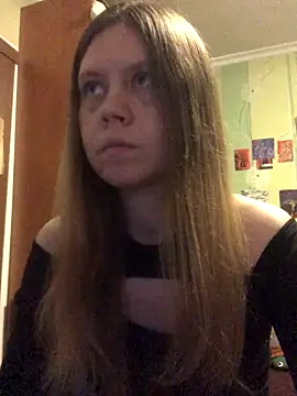 LunaVirelle online show from 23, 11, 2025