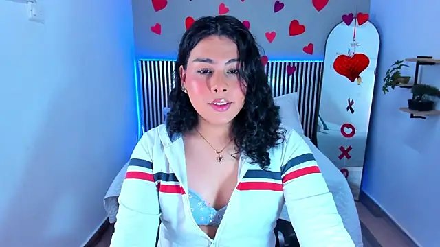 Snapshot of Little_Alli chatting on 13, 2, 2026 Little Alli online show from 13, 2, 2026