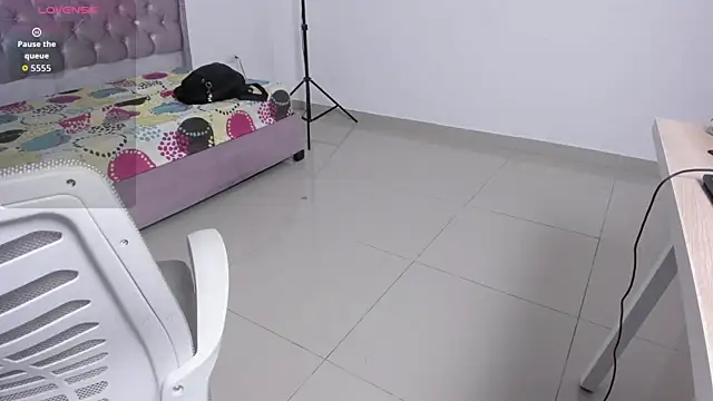 Snapshot of beiby_glow chatting on 9, 1, 2026 beiby glow online show from 9, 1, 2026