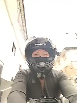 Scarlet Aura online show from 24, 10, 2025