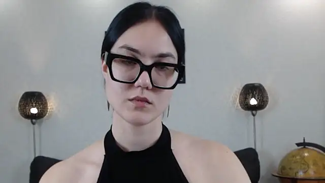 Marie Fitch online show from 8, 11, 2025