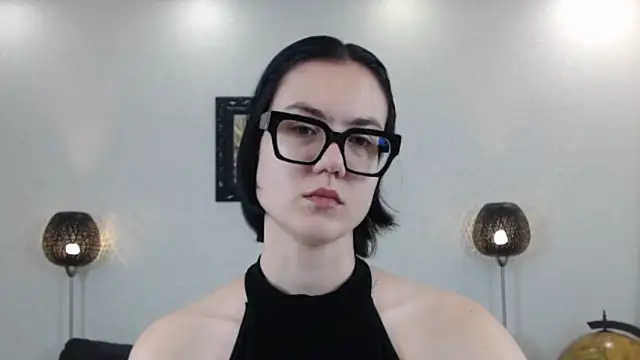 Marie Fitch online show from 5, 11, 2025