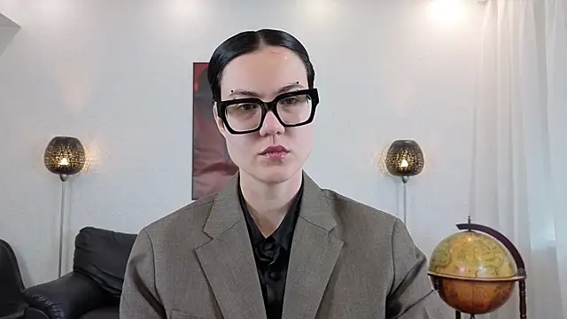 Marie Fitch online show from 12, 5, 2026