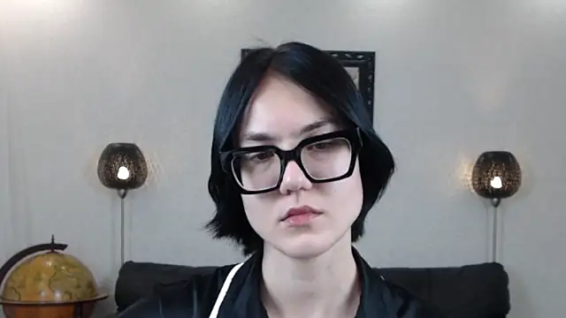 Marie Fitch online show from 22, 10, 2025